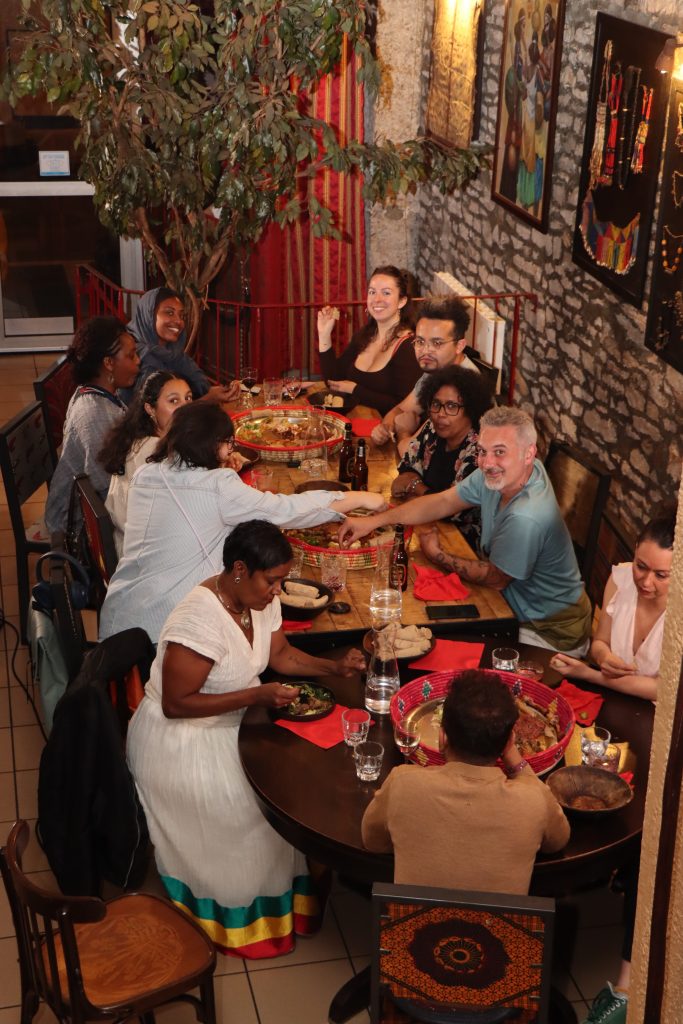 Un moment de goût et de partage au restaurant Messob à Lyon